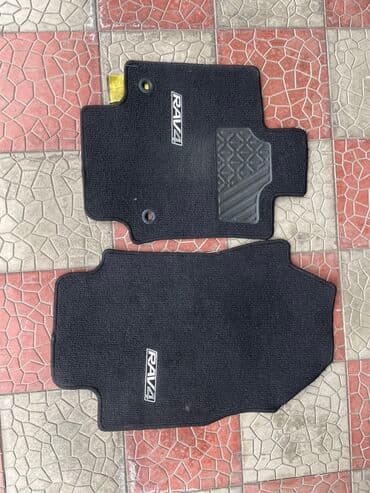 Родные Ворсовые Полики Для салона Toyota, цвет - Черный, Б/у, Платная доставка, Самовывоз at lalafo.kg Родные Ворсовые Полики Для салона Toyota, цвет - Черный, Б/у, Платная доставка, Самовывоз