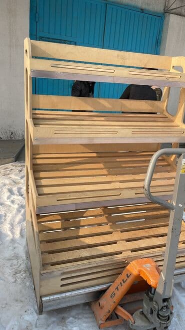 оборудование для магазина бу: Витрины, стеллажи, полки торговые металлические б/у, полка магазинная — 25