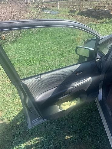 камазовский кабина: Mazda Premacy, серебристый минивэн/универсал. Разборго сатылат — 5