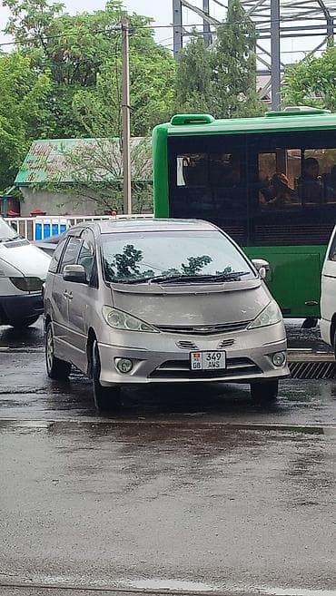 Транспорт: Toyota Estima: 2004 г., 3 л, Автомат, Газ, Минивэн — 3