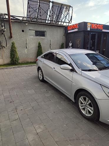 соната элф: Hyundai Sonata: 2011 г., 2 л, Автомат, Газ, Седан — 7