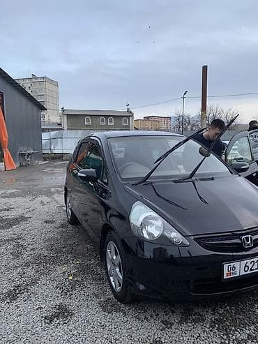 Продажа авто: Honda Fit: 2004 г., 1.5 л, Автомат, Бензин, Хэтчбэк — 4