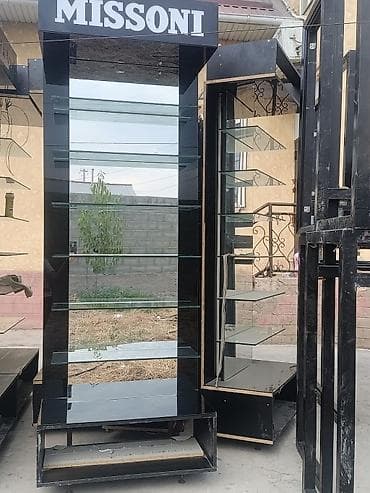 Аксессуары для мобильных телефонов: БУ. ВИТИРИНА САТЫЛАТ ПАТСИВЕТКАСЫ МЕНЕН БААСЫ АРЗАН ЭЛЕ БЕРЕМ — 1