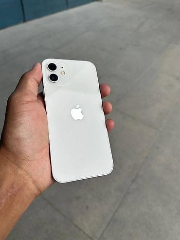 iphone 16 e: IPhone 12, Б/у, 64 ГБ, Белый, Чехол, 75 % — 2