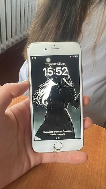 ipad м5: IPhone 8, Серебристый, 100 % — 2