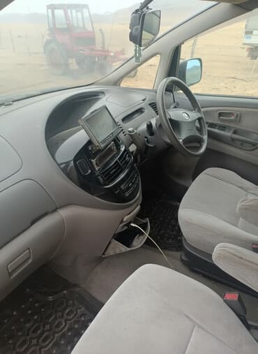 Toyota Estima: 2001 г., 2.4 л, Автомат, Бензиновая, Минивэн