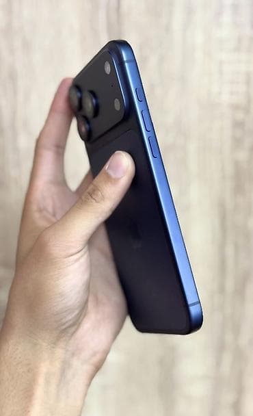 iphone zr: IPhone 17 Pro Max, Б/у, 256 ГБ, Синий — 3