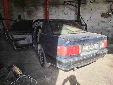 Audi 100: 1992 г., Механика, Бензин, Седан — 5