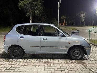 дайхатсу срион: Daihatsu Sirion: 2003 г., 1 л, Механика, Бензин, Хэтчбэк — 4