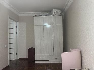 боконбаево: 2 комнаты, 44 м², ул. Боконбаева / Гоголя 104 серия, 1 этаж — 8