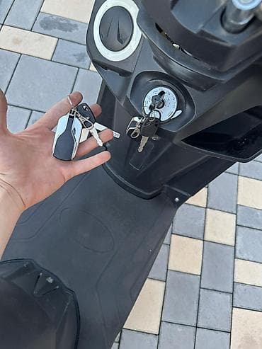 скутера мопеды: Тип скутера 150 куб. см, Бензин, Новый — 10