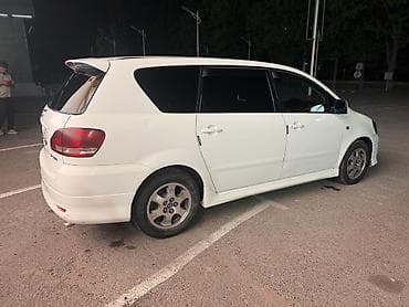 transporter multivan: Toyota Ipsum: 2002 г., 2.4 л, Автомат, Бензин, Минивэн — 3