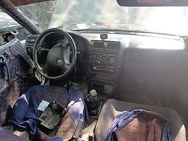 бампер c4: Opel Vectra A 1.6 (седан)
машина на разборе — 3