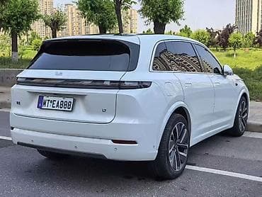 Lixiang L7: 2024 г., 1.5 л, Автомат, Гибрид, Внедорожник — 6