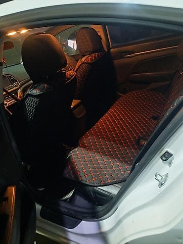 Продажа авто: Hyundai Avante: 2018 г., 1.6 л, Автомат, Бензин, Седан — 5