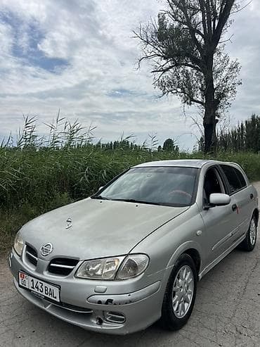 Nissan Almera: 2001 г., 1.5 л, Механика, Бензин, Хэтчбэк
