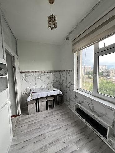 маевка квартира продаю: 1 комната, 48 м², 5 этаж, Косметический ремонт — 4