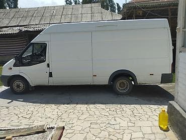 короткая база: Ford Transit: 2007 г., 2.4 л, Механика, Фургон — 4