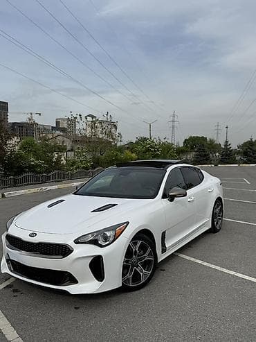 rav4 2021: Kia Stinger: 2021 г., 2 л, Автомат, Бензин, Лифтбек — 1