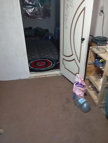 Бөлмөлөрдү ижарага берүү: Продаётся дом свет вода есть - Дом с несколькими комнатами на полу — 3