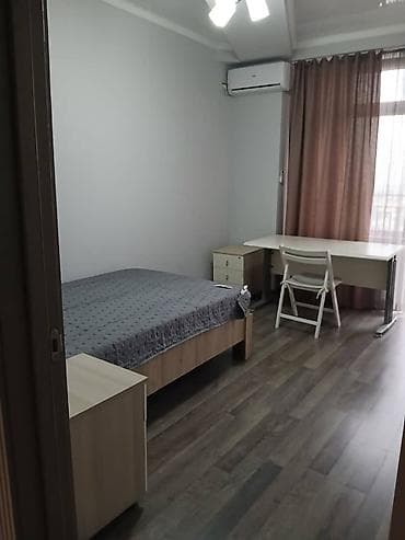 мечит: 🏙️ Сдается 3-комнатная квартира в ЖК Imperial 📍 Площадь: 80 м² 🏢 — 2