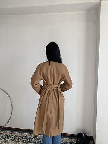 длинные куртки женские: Пальто женское, классический бежевый цвет (карамель/камел). - Длина — 2