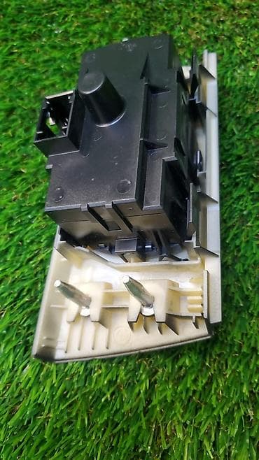 e90: Блок переключателей света фар BMW 3-SERIES E90 -231220 (BMW, 3-SERIES — 6