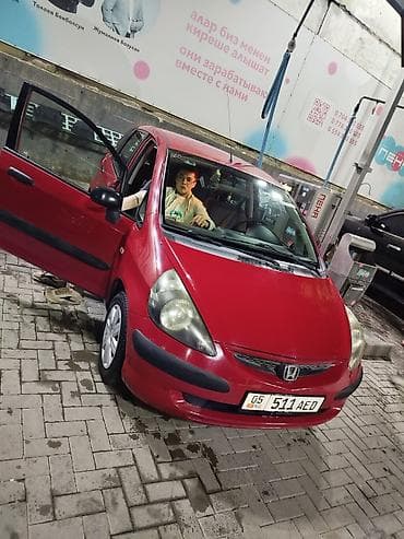 Продажа авто: Honda Jazz: 2005 г., 1.3 л, Механика, Бензин, Хэтчбэк — 3