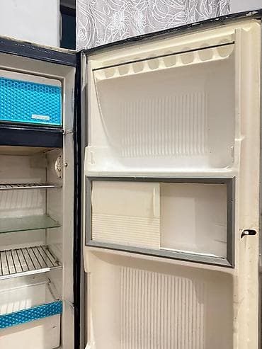 mini refrigerator: Однокамерный холодильник с морозильной камерой (верхнее расположение) — 2