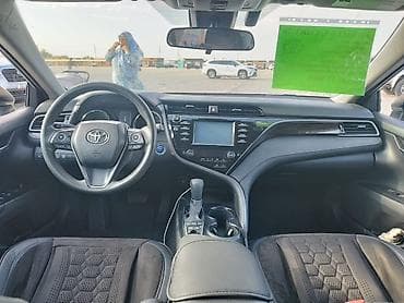 chevrolet taho: Toyota Camry: 2020 г., 2.5 л, Автомат, Гибрид, Седан — 5