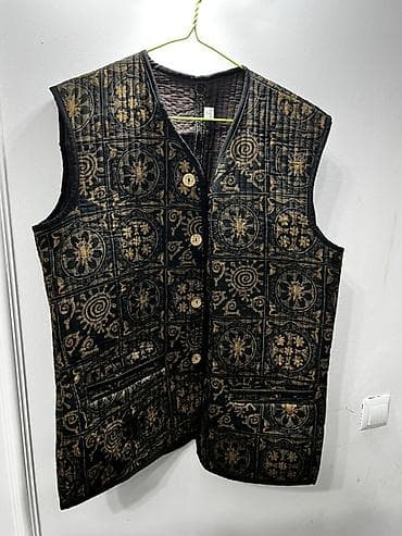 Классические жилеты: Стеганый жилет с этническим принтом - Материал: плотная стеганая — 2