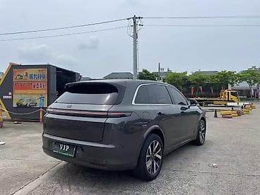 launch pro: Lixiang L7: 2023 г., 1.5 л, Автомат, Электромобиль, Кроссовер — 5