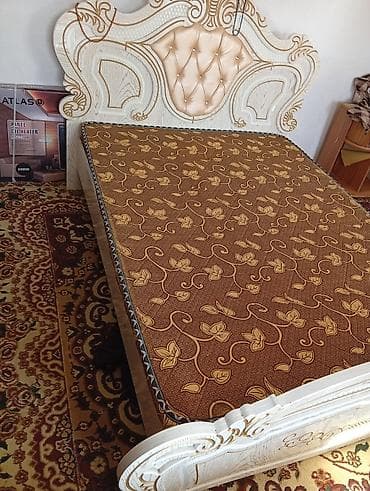 сотовый поликарбонат бишкек: Кровать двуспальная с декоративным изголовьем в классическом стиле. - — 2