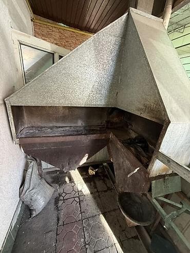 сдается столовой: Ул. Баялинова Сдается столовая Площадь: 150м2 Этаж: 1 Автостоянка 1 — 4