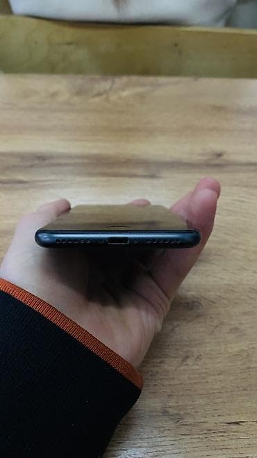 Аудиотехника: IPhone 8, Колдонулган, 64 ГБ, Jet Black, Каптама, 88 % — 5