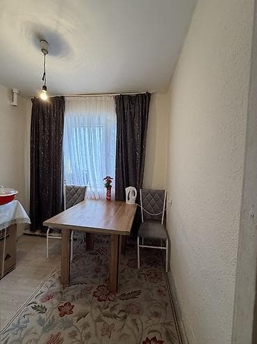 2 комнаты собственник: 2 комнаты, 42 м², 104 серия, 1 этаж, Старый ремонт — 1