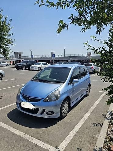 Honda Fit: 2003 г., 1.3 л, Вариатор, Бензин, Хетчбек