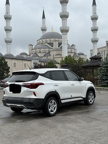 eclipse cross: Kia Seltos: 2019 г., 1.6 л, Робот, Дизель, Кроссовер — 2