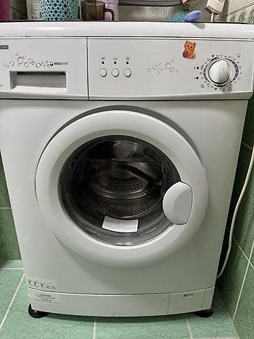 Стиральная машина zanussi бу. В рабочем состоянии
