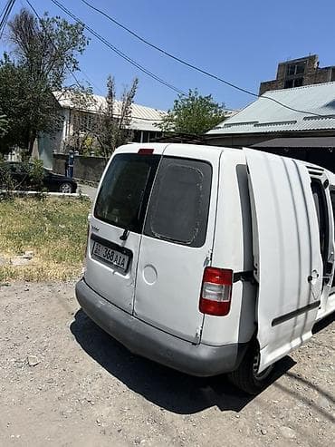 делал: Volkswagen Caddy: 2006 г. — 4
