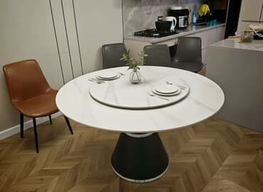 стол с вращающимся центром: Кухонный стол, Круглый, Нераскладной — 1