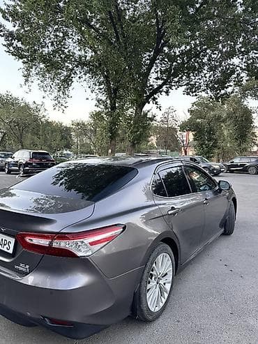 30 камри: Toyota Camry: 2017 г., 2.5 л, Автомат, Гибрид, Седан — 5