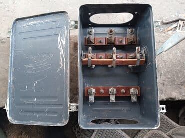 наружный блок: Эл.шит 3 фазы.Прожектор в комплекте за все1500 сом — 3