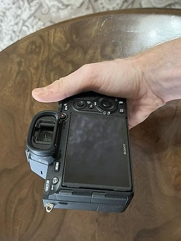 батарея продаю: Продаю Sony A7III в комплекте со стабилизатором DJI Ronin RS4 Combo и — 4