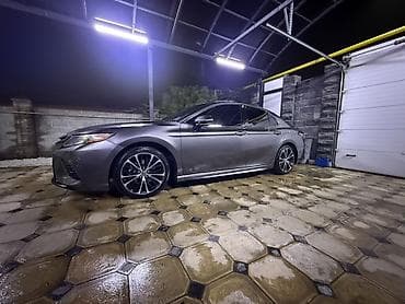 lexus e: Toyota Camry: 2019 г., Автомат, Бензин, Седан — 2