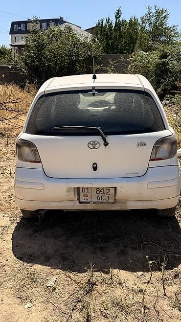 Toyota Vitz: 2003 г., 1.3 л, Автомат, Бензин, Хетчбек