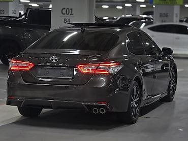 Продажа авто: Toyota Camry: 2019 г., Бензин — 4