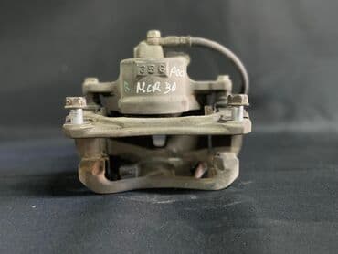 Toyota Estima Рестайлинг передний тормозной суппорт в наличии Тойота