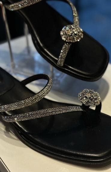 Айымдардын бут кийими: Босоножкалар, 37, Жаңы, түсү - Кара, Өзү алып кетүү — 2