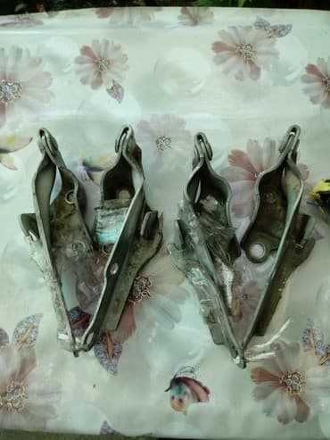 купить крестовину для кресла: Петля капот на Марк2 Х100 . Чайзер Х100 . Креста Х100 . из Японии — 1